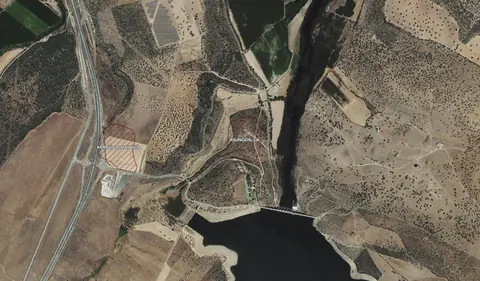 Ortofoto de la Junta de Castilla y León con los perímetros de La Asunción y Arroyo Alhándiga