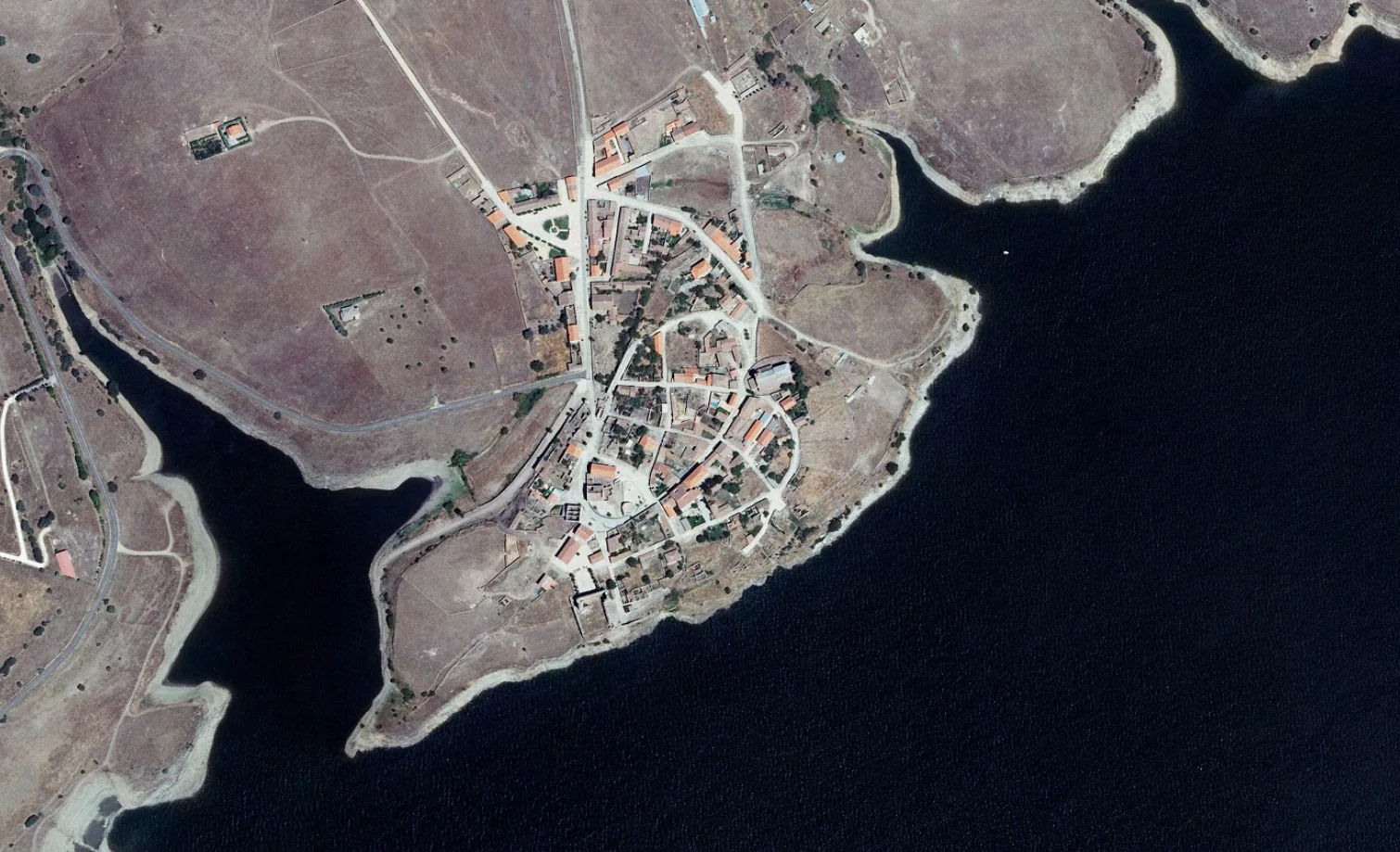 Fotograma de Salvatierra de Tormes desde el aire